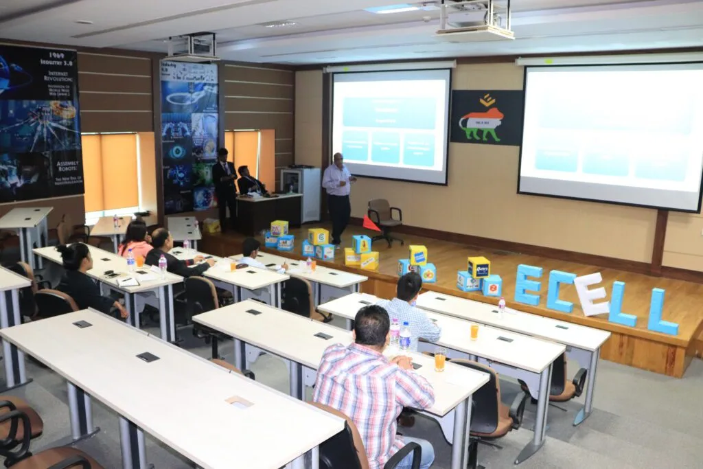 Udayan Modhe pitching investors